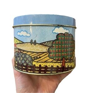 Meister Brazil Vintage Farm Scene Collector Tin 4” Tall 5” Wide